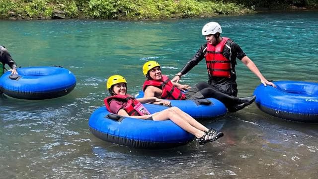 Tubing on Rio Celeste: Fun, Natural Pools & Fresh Fruit — Guided tour and outdoor activity