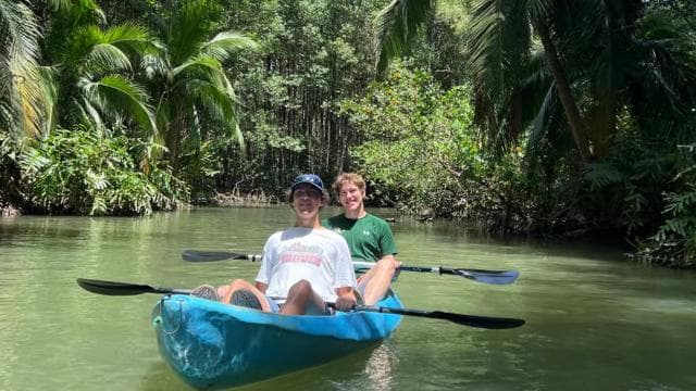 2-Hour Kayak Tour in Quepos Mangroves – See Monkeys & Sloths — Guided tour and outdoor activity
