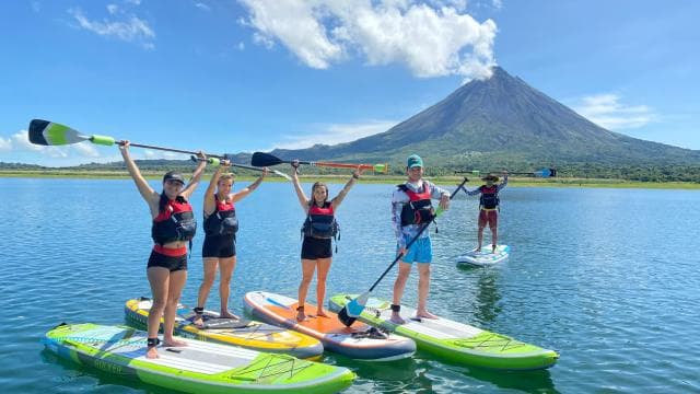 El Castillo: Lake Arenal Standup Paddleboard or Kayak Rental — Guided tour and outdoor activity