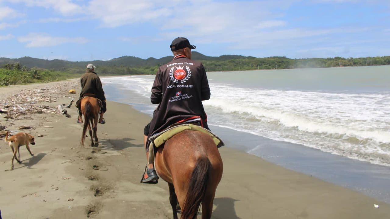 Beach horse back riding and countryside — Guided tour and outdoor activity
