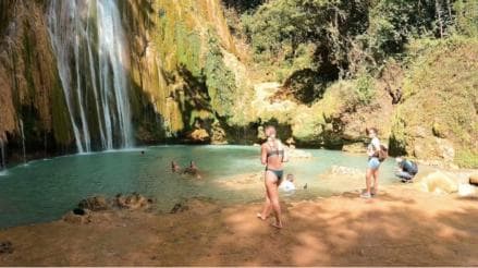 Punta Cana: Celodenní výlet Samaná s vodopádem a Cayo Levantado — Guided tour and outdoor activity