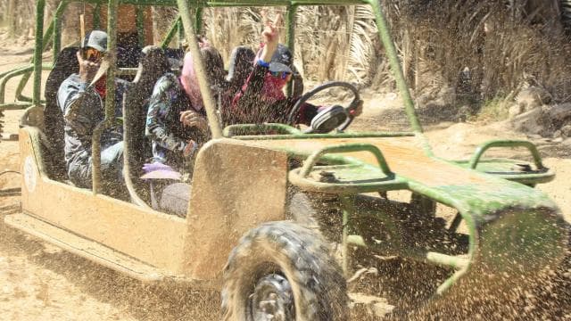 Dominikanische Buggy aus Punta Cana mit Strand und Cenote — Guided tour and outdoor activity