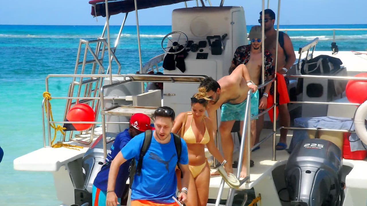 From La Romana: Saona Island for Carnival Cruises Passengers — Guided tour and outdoor activity