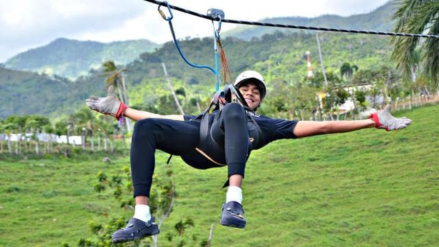 Punta Cana:Paseo en buggie ,caballo y ziplines en la selva — Guided tour and outdoor activity