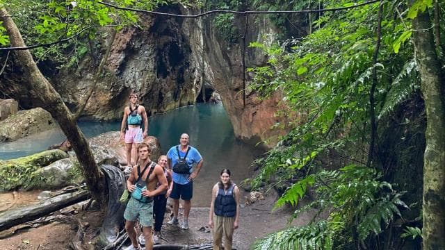 Liberia: Private La Leona Waterfall Hike — Guided tour and outdoor activity