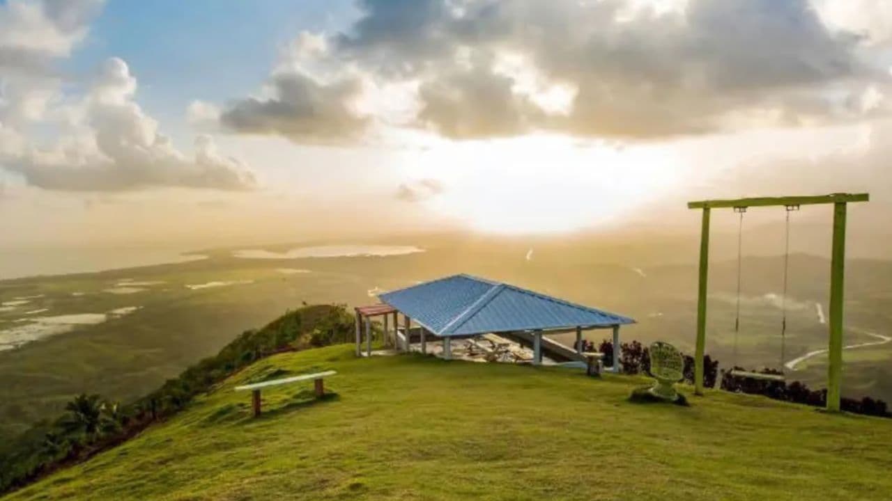 From Punta Cana: Round Mountain and Esmeralda Beach: Dream Adventure — Guided tour and outdoor activity