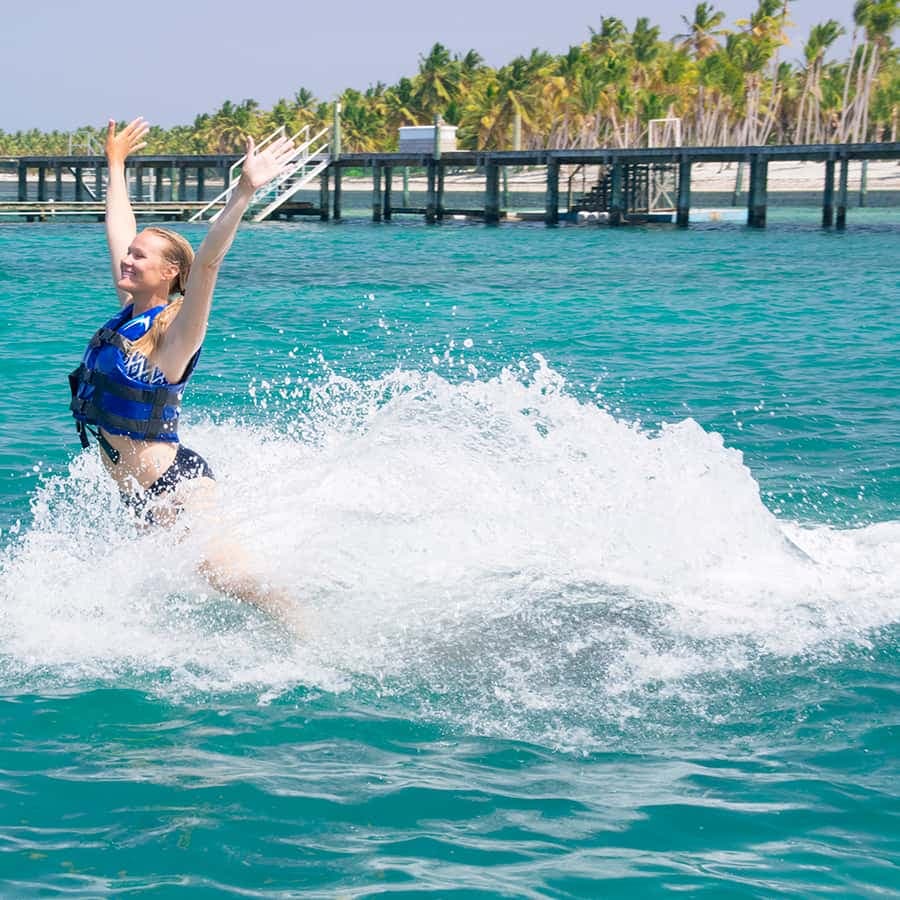 Punta Cana: Dolphin Explorer Swims and Interactions — Guided tour and outdoor activity