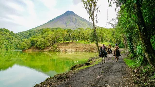 La Fortuna: Guided Horseback Riding Experience and Tour — Guided tour and outdoor activity