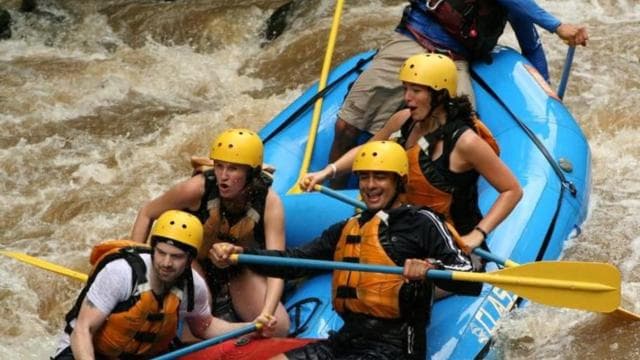La Fortuna: Rafting level III & zip lines & Superman — Guided tour and outdoor activity