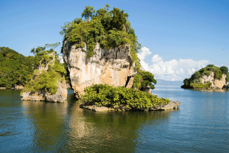Haitises + Cayo Levantado ( Bacardi Island ) - Image 2