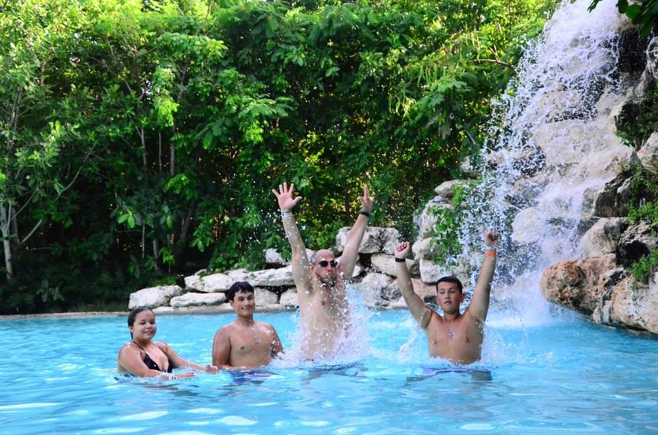Punta Cana: Blue Lagoon Cenote, Waterfall Pool, & River Tour - Obrázek 5