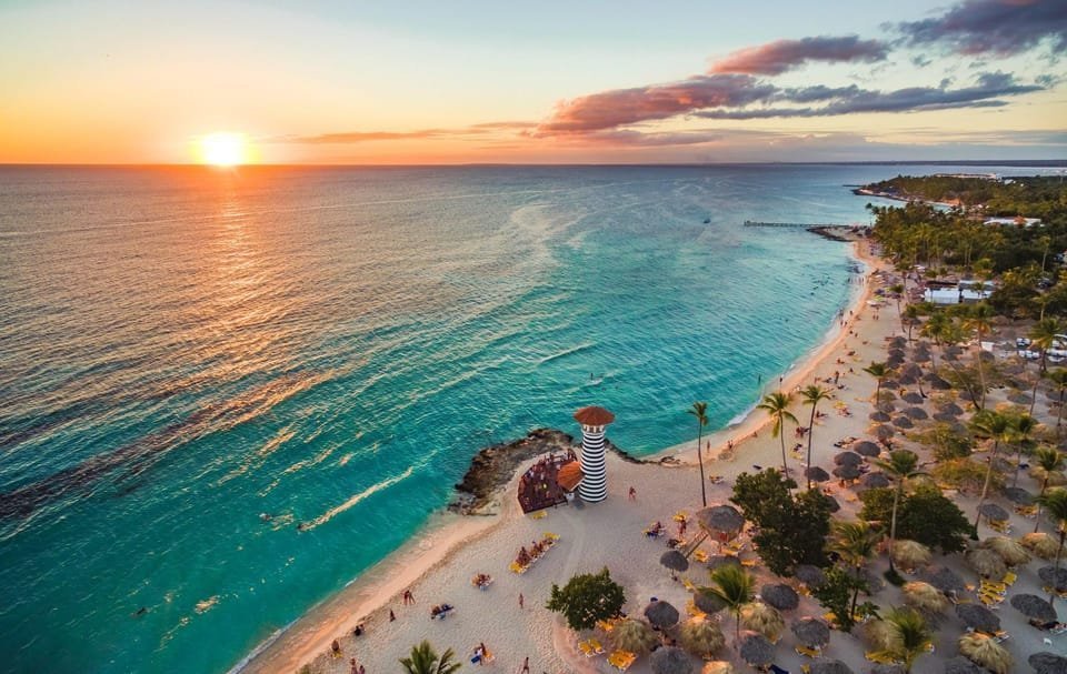 Découvrez l'histoire de Bayahibe et baignez-vous dans 7 sources.
