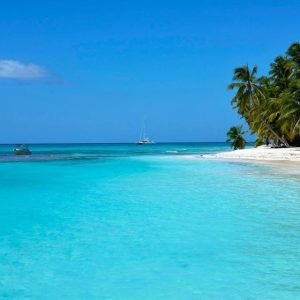 Punta Cana: Katamaran-Tagesausflug zur Insel Catalina mit Mittagessen