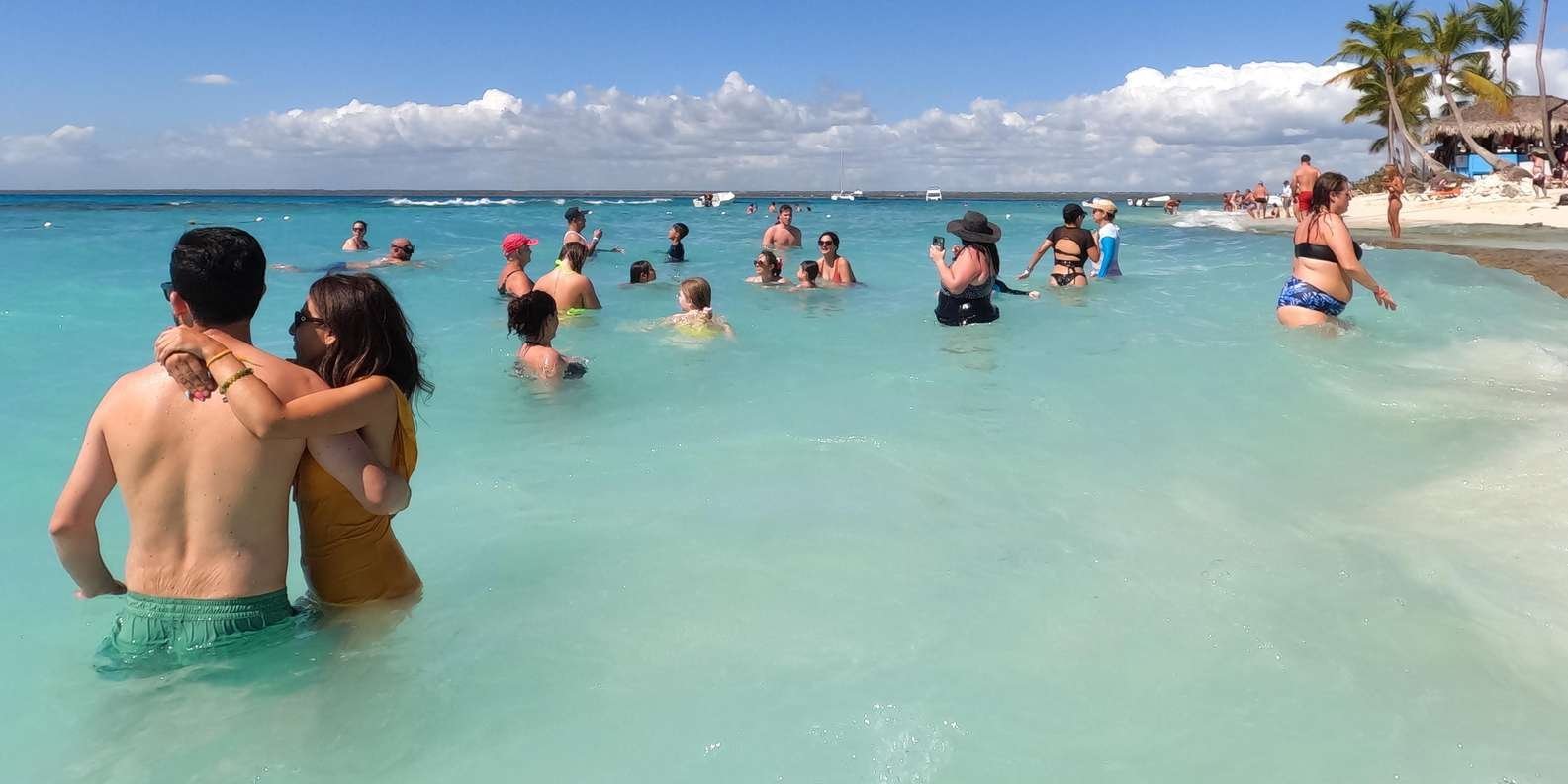 Punta Cana: Catalina Island Private Day Trip with Snorkeling - Immagine 2